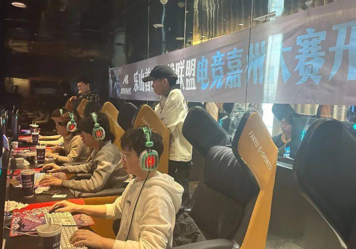 今 日 分 享 “ 掌 电 竞 技 开 挂 真 的 假 的 [ 玩 家 必 赢 神 器 ]