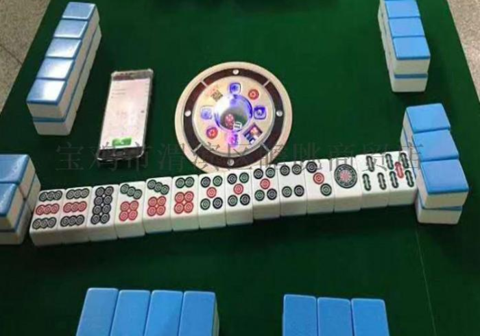 教程辅助“智能麻将机赢钱神器（控牌器起好牌）