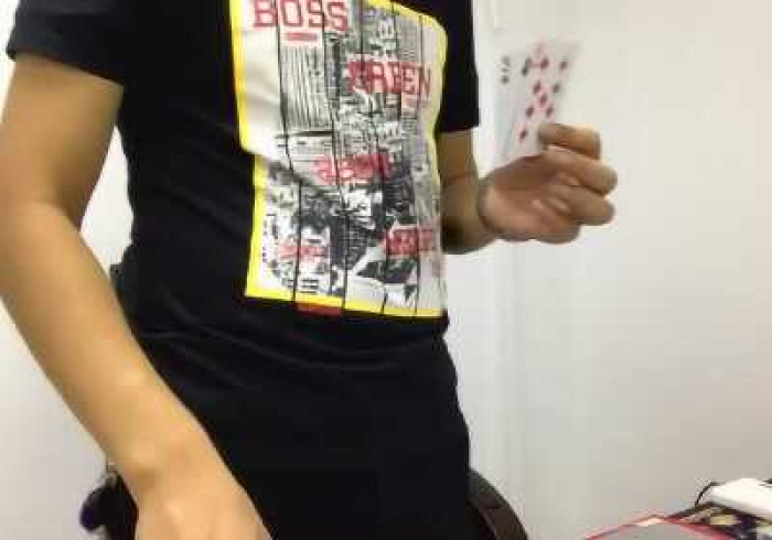 一分钟实测“扑克牌牌扫描仪!详细分享装挂步骤