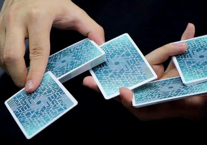 扑克牌高科技扫描