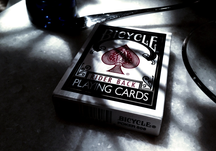 怎么识别能扫描的扑克牌