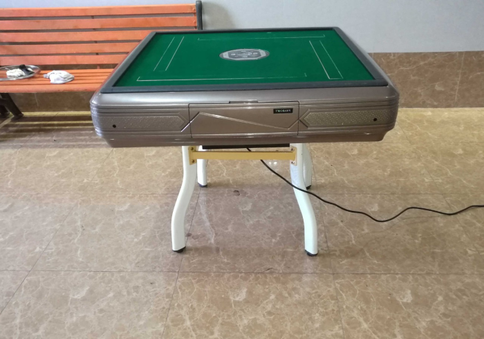 麻将机程控器不开能正常工作