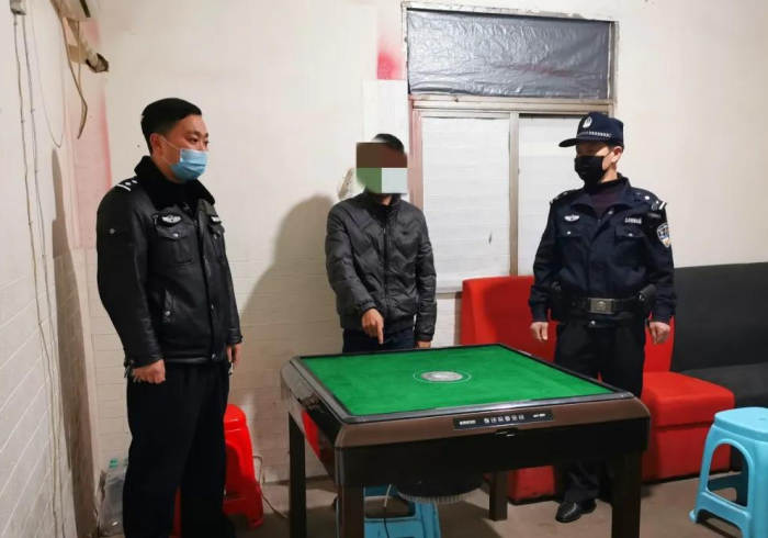 玩家评测“智能麻将机怎么装程序连接手机(揭秘微信里专用神器)