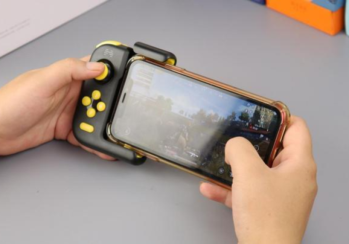 玩家实测“最新普通麻将机控牌器(助手神器外辅工具) 