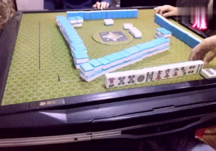 7分钟详细!战神麻将机72张程序控牌器”![果然有透视挂]