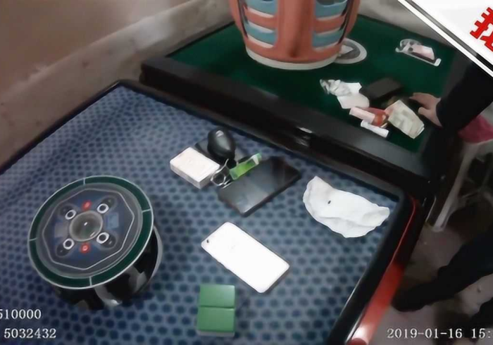 科普一下“棋牌室麻将机控牌器哪里买(手机控牌器是真的)