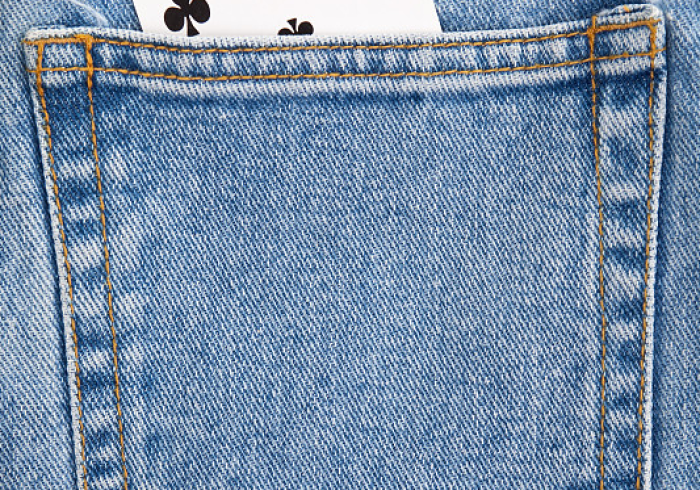 玩家科普攻略!牛仔裤扫描扑克牌镜头,推荐7个购买渠道