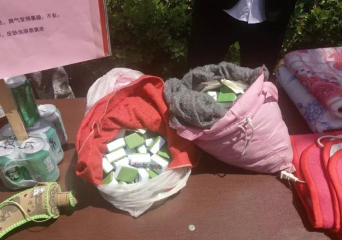 4分钟秒懂“打火机扑克牌扫描仪”(原来真的有挂)-知乎