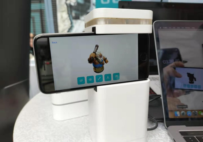 记者揭秘“2024款扑克牌扫描仪手机”!果然可以开挂 记者揭秘“2024款扑克牌扫描仪手机”!果然可以开挂