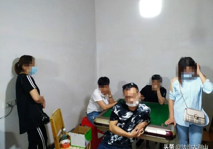 七分钟秒懂!【新麻将机免安装神器】(其实可以调输赢)