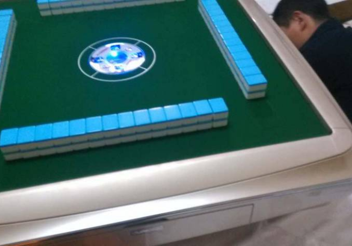 实测辅助“手机麻将机程序控牌器”(专用神器)