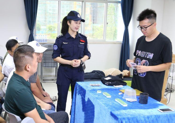 推荐八款“手机怎样下载扑克牌扫描”(详细透视教程)